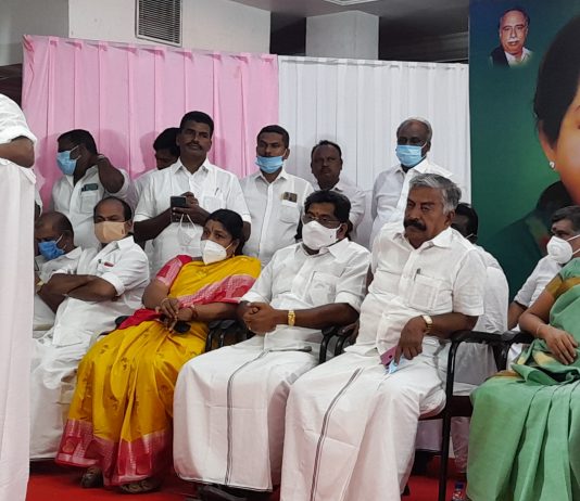 தமிழ்நாட்டில் மூன்றாவது முறையாக மீண்டும் அதிமுக ஆட்சி அமையும் என அதிமுக துணை ஒருங்கிணைப்பாளர் வைத்திலிங்கம் உறுதி