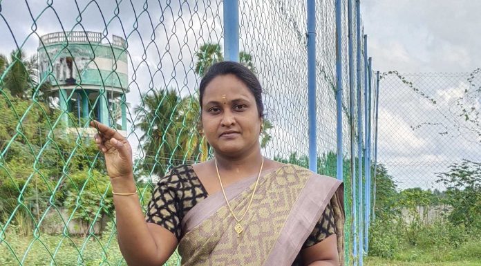 கஜாபுயல் நிவாரணத்தொகையை வாலிபால் மைதானம் அமைக்க வாரி வழங்கிய பெண்