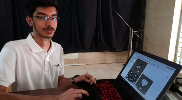 உலகிலேயே மிகவும் எடை குறைவான இரண்டு வகை சேட்டிலைட் தஞ்சை மாணவர் கண்டுபிடிப்பு