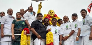முன்னாள் முதல்வர் ஜெயலலிதா நினைவு நாள் மாலை அணிவித்து மரியாதை