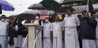 மத்திய அரசின் வேளாண் சட்டத்திற்கு எதிர்ப்பு தெரிவித்து திமுக கண்டன ஆர்பாட்டம்.