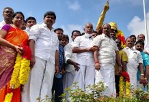 முன்னாள் முதல்வர் எம்ஜிஆர் 104வது பிறந்த நாள் அதிமுகவினர் மாலை அணிவித்து மரியாதை