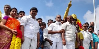 முன்னாள் முதல்வர் எம்ஜிஆர் 104வது பிறந்த நாள் அதிமுகவினர் மாலை அணிவித்து மரியாதை