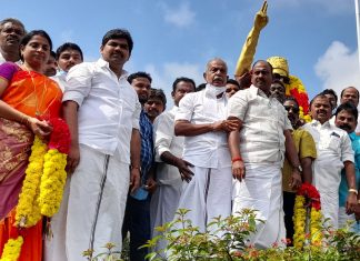 முன்னாள் முதல்வர் எம்ஜிஆர் 104வது பிறந்த நாள் அதிமுகவினர் மாலை அணிவித்து மரியாதை