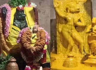 அனுமன் ஜெயந்தியை முன்னிட்டு தஞ்சாவூரில் பிரசித்திபெற்ற மூலை அனுமார் கோவிலில் சிறப்பு வழிபாடு.