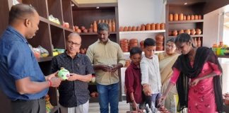 தஞ்சாவூரில் முதல் முறையாக சுடுமண் கைவினை பொருட்கள் கண்காட்சி