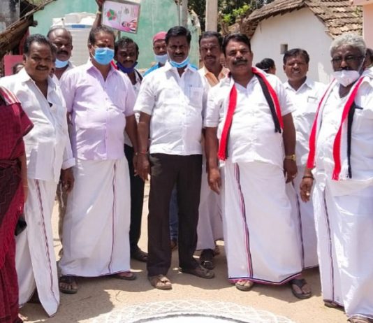 அதிமுக வேட்பாளருக்கு ஆரத்தி எடுத்து உற்சாக வரவேற்பு