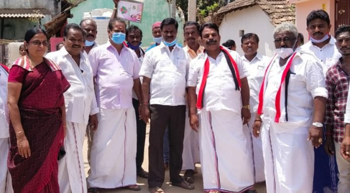 அதிமுக வேட்பாளருக்கு ஆரத்தி எடுத்து உற்சாக வரவேற்பு