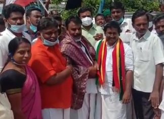 தஞ்சையில் அதிமுக, தேமுதிக இணைந்த கைகள்