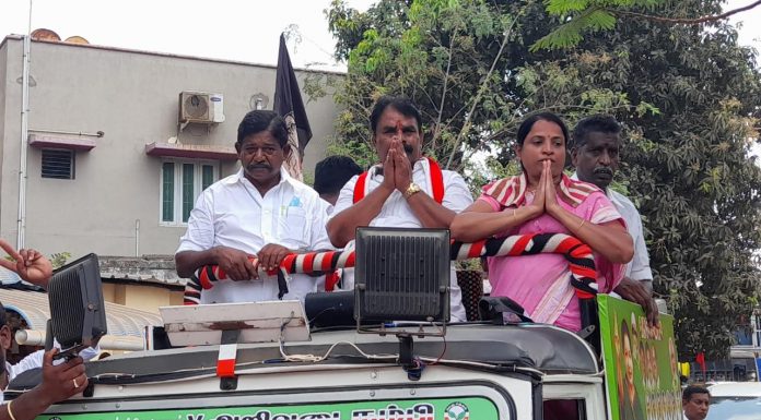 நலத்திட்டங்கள் தொடர இரட்டை இலை சின்னத்திற்கு வாக்களியுங்கள் அதிமுக வேட்பாளர் பிரச்சாரம்