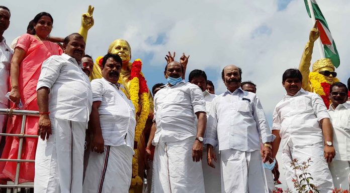 தஞ்சையில் தேர்தல் பிரச்சாரத்தை துவக்கிய அதிமுக வேட்பாளர்கள்