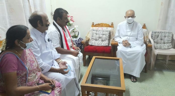 உங்களில் ஒருவனாக கேட்கிறேன் -அதிமுக வேட்பாளர் உருக்கம்