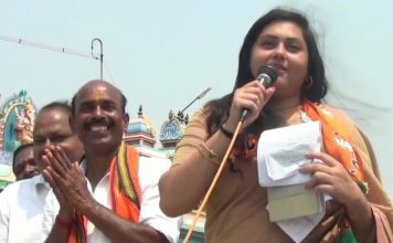 திமுக சுயமரியாதை இல்லாத கட்சி – நடிகை நமீதா பேச்சு