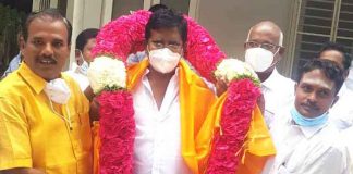 தஞ்சாவூரில் மனிதநேய பண்பாளர் வழக்கறிஞர் எஸ்.எஸ்.ராஜ்குமார் பிறந்தநாள் விழா நலத்திட்ட உதவிகள் வழங்கி திமுகவினர் கொண்டாட்டம்.