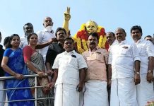 முன்னாள் முதல்வர் ஜெயலலிதா நினைவு நாள், அதிமுகவினர் மாலை அணிவித்து மரியாதை