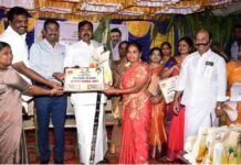 தஞ்சாவூர் மாவட்டத்தில் பொங்கல் பரிசு தொகுப்பு வழங்கும் திட்டத்தை எம்பி எஸ்.எஸ். பழநிமாணிக்கம் தொடங்கி வைத்தார்