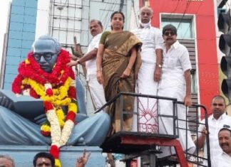 பேரறிஞர் அண்ணாவின் நினைவு நாளை முன்னிட்டு தஞ்சாவூரில் அண்ணாவின் உருவ சிலைக்கு அதிமுகவினர் மாலை அணிவித்து மரியாதை