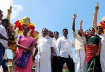 அதிமுக பொதுக்குழு செல்லும் என்ற தீர்ப்பை வரவேற்று தஞ்சாவூரில் அதிமுக சார்பில் முன்னாள் முதல்வர்கள் எம்ஜிஆர், ஜெயலலிதா உருவ சிலைகளுக்கு மாலை அணிவித்து மரியாதை,மேலும் ஈரோடு இடைத் தேர்தலில் அதிமுக வெற்றி உறுதி என்றும் முன்னாள் மேயர் பேட்டி