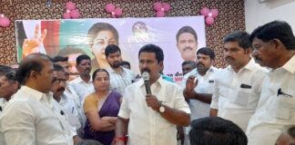 தஞ்சாவூர் மாவட்டம் ஒரத்தநாடு தொகுதியில் மே 4 ந் தேதி இபிஎஸ் தலைமையில் பொதுக் கூட்டம், ஓபிஎஸ் ஆதரவாளர் வைத்திலிங்கத்திற்கு செக்