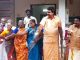 தஞ்சாவூரில் ஆதரவற்ற முதியோர் இல்லத்தில் தீபாவளி கொண்டாடிய எம்எல்ஏ மற்றும் மேயர், முதியோர்கள் நெகிழ்ச்சி
