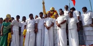 தஞ்சாவூரில் முன்னாள் முதல்வர் எம்ஜிஆர் 107 வது பிறந்த நாள் விழா, எம்ஜிஆர் உருவ சிலைக்கு மாலை அணிவித்து மரியாதை