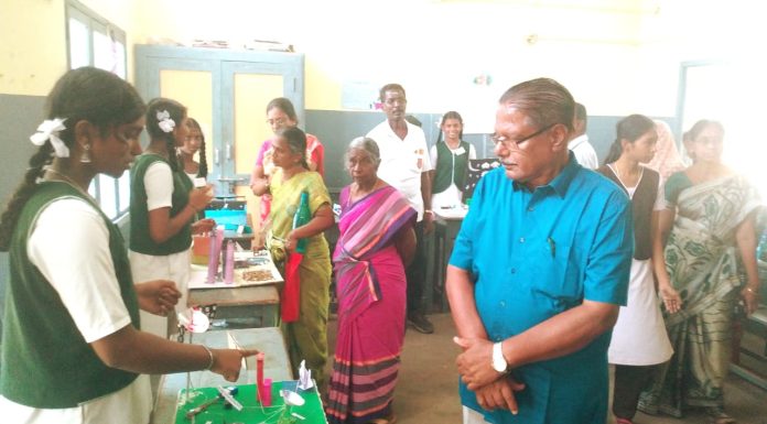 புதிய அறிவியல் படைப்புகள் உருவாக்க அறிவியல் கண்காட்சி