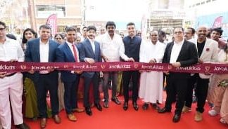 தஞ்சாவூரில் ஜோயாலுக்காஸ் ஷோரூம் 2வது கிளை திறப்பு, வாடிக்கையாளர்கள் மகிழ்ச்சி