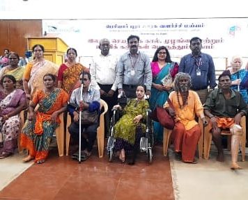 தஞ்சாவூரில் செயற்கை கை, கால், முழங்கை, மற்றும் வீல்சேர் வழங்கும் முகாம். பெரியார் புரா ஊரக வளர்ச்சி மய்யம் மற்றும் பி எம் வி எஸ் எஸ் சார்பில் வழங்கப்பட்டது