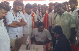தஞ்சாவூரில் தமிழக முதலமைச்சர் விஜய் பிறந்தநாள் விழா, நலத்திட்ட உதவிகள், ரத்த தானம் வழங்கி தொண்டர்கள் உற்சாக கொண்டாட்டம்